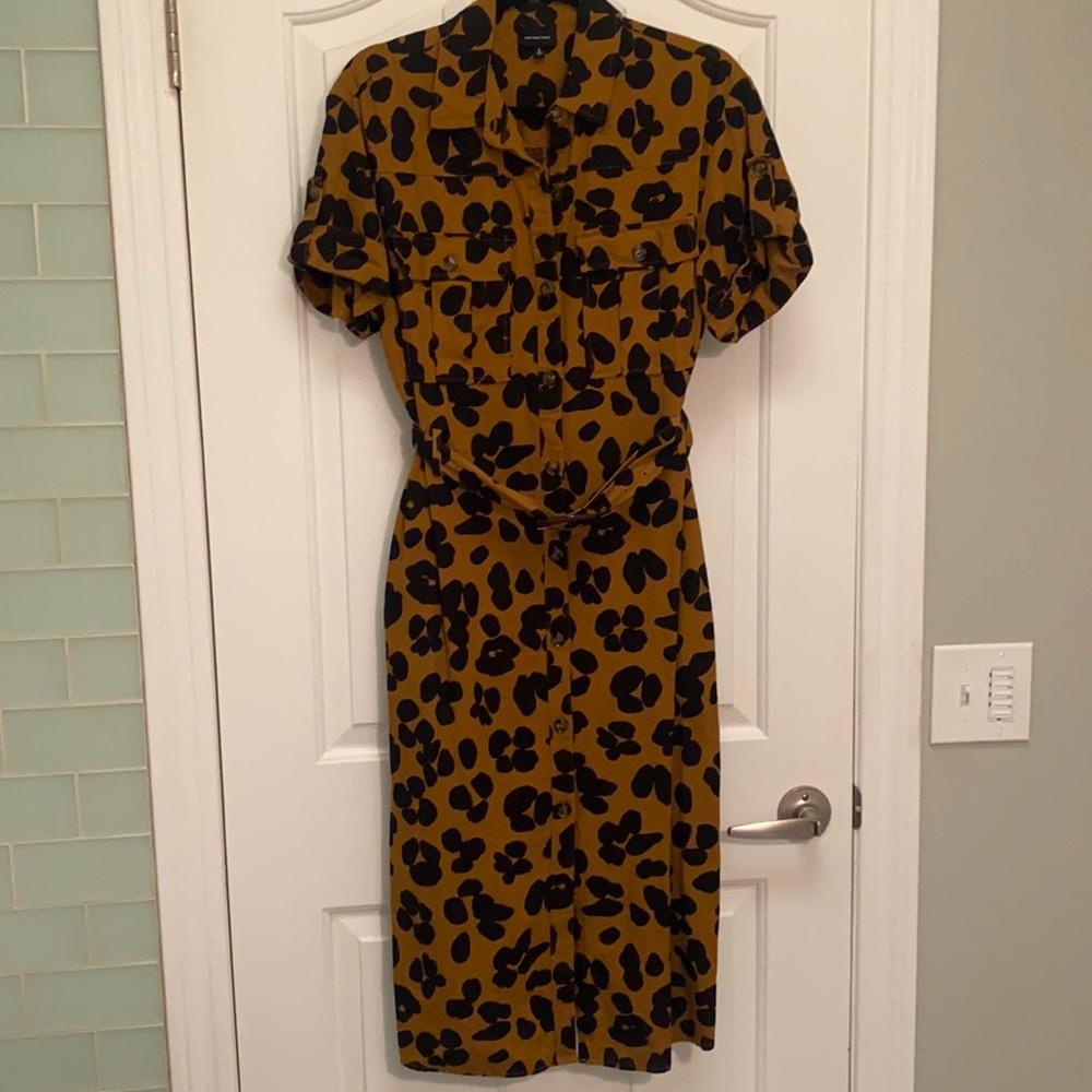 Cheetah-esque print dress with pockets